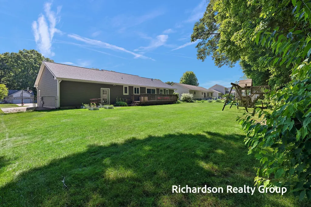 15317 Vintage Avenue Grand Haven Charter Township MI 49417
