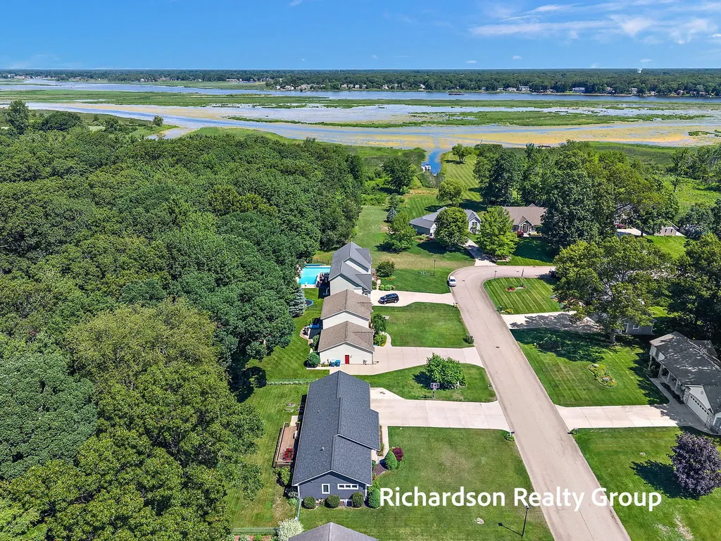 15317 Vintage Avenue Grand Haven Charter Township MI 49417