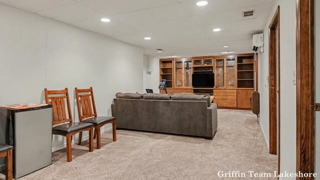 15911 Fendt Farm Drive Park Township MI 49424