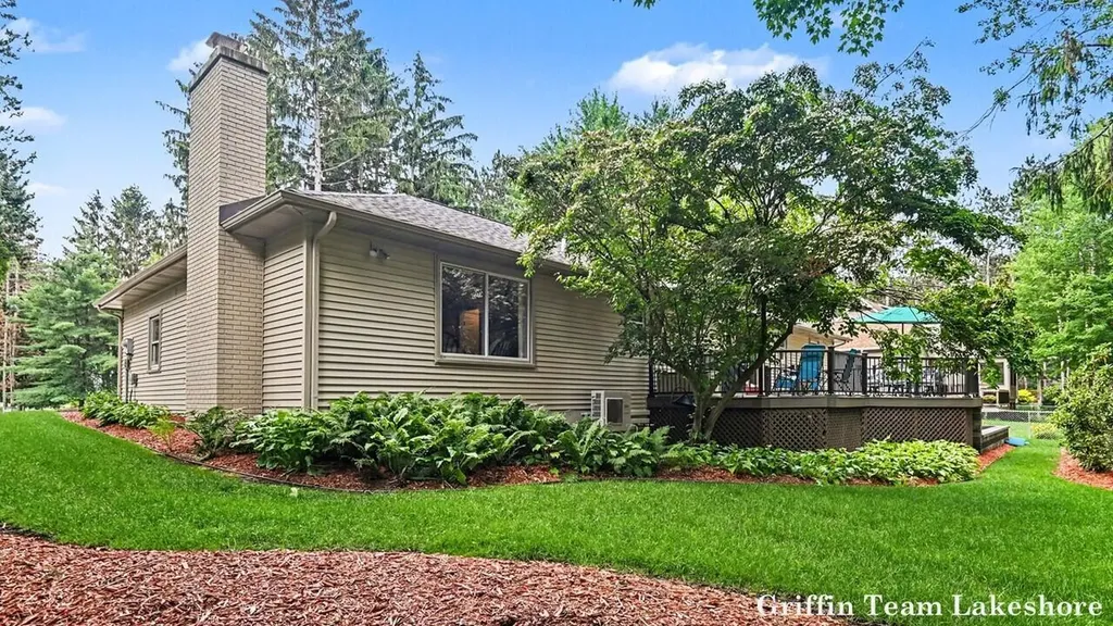 15911 Fendt Farm Drive Park Township MI 49424