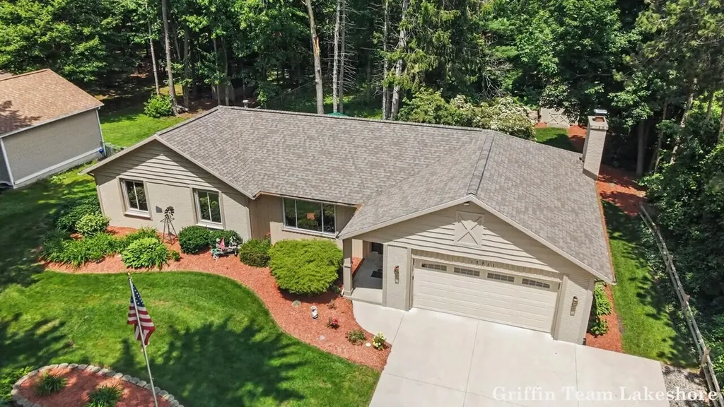 15911 Fendt Farm Drive Park Township MI 49424