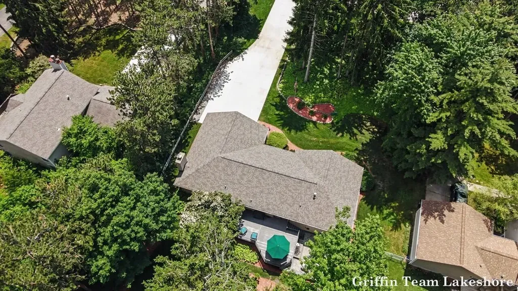15911 Fendt Farm Drive Park Township MI 49424