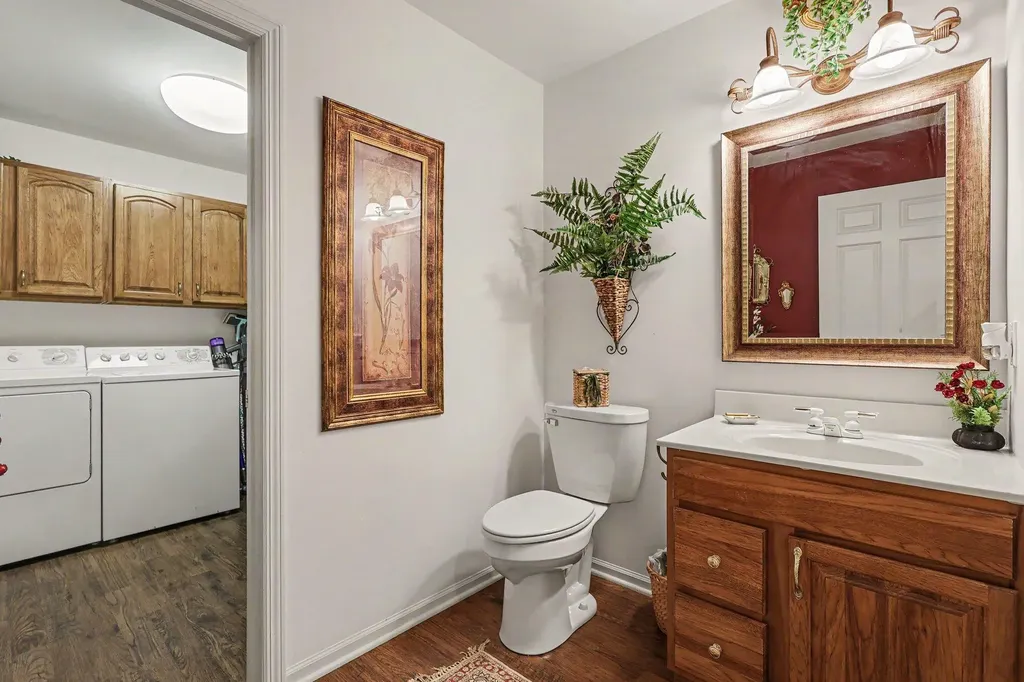 726 Glenvale Drive Coopersville City MI 49404