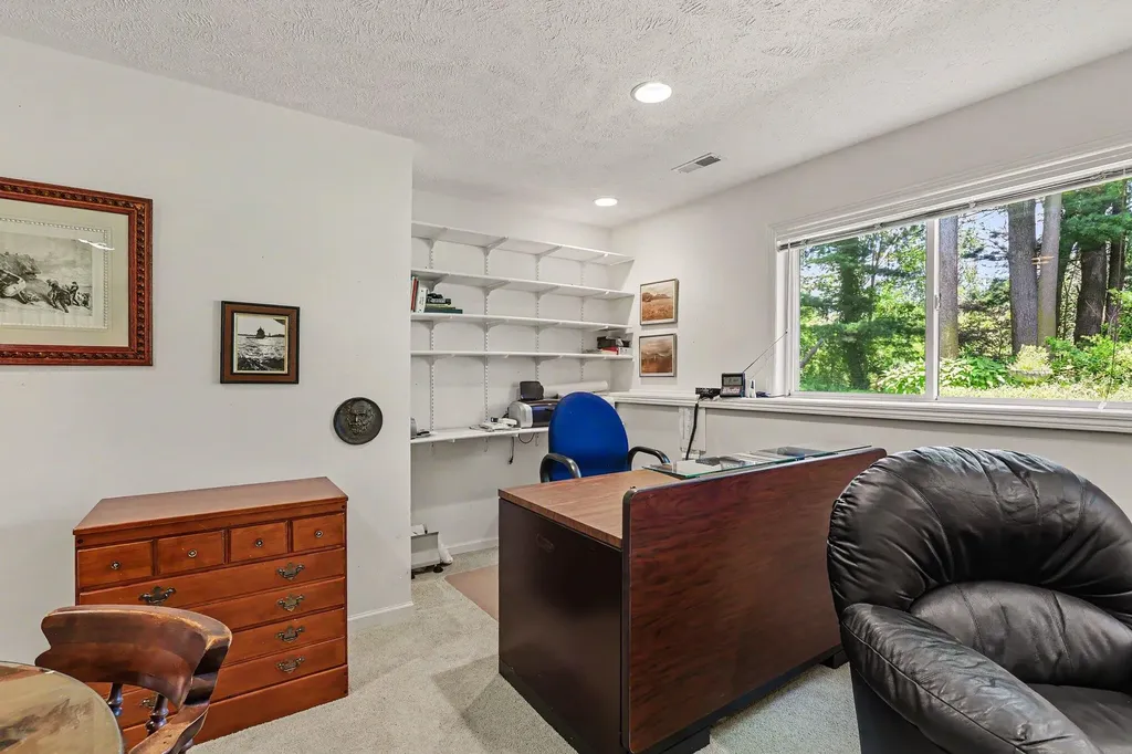 726 Glenvale Drive Coopersville City MI 49404