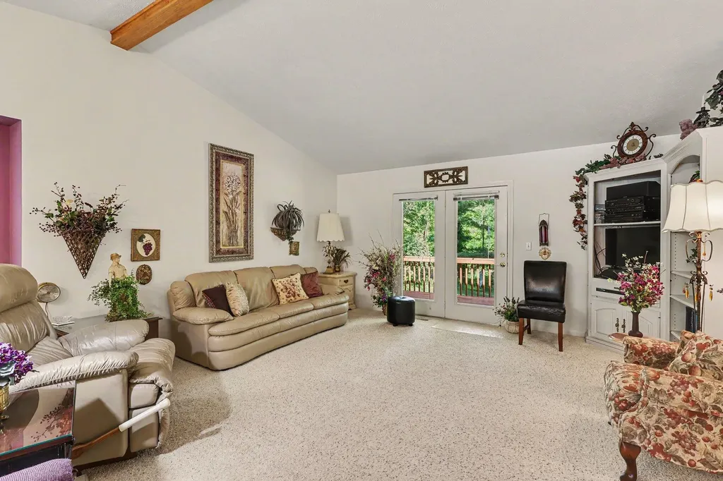 726 Glenvale Drive Coopersville City MI 49404