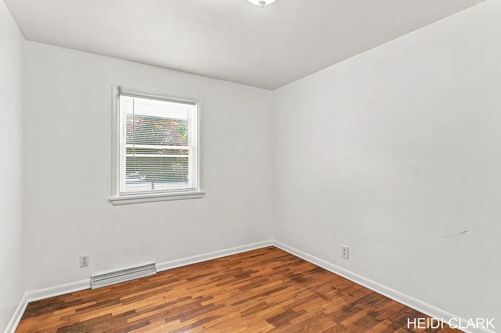 16105 Gary Avenue Grand Haven Charter Township MI 49417