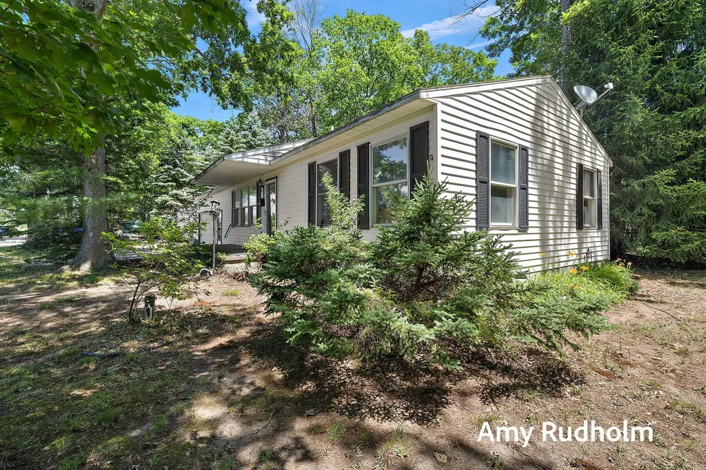 1150 Debaker Road Muskegon Charter Township MI 49442