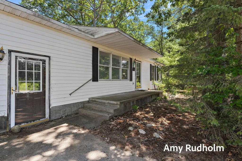 1150 Debaker Road Muskegon Charter Township MI 49442