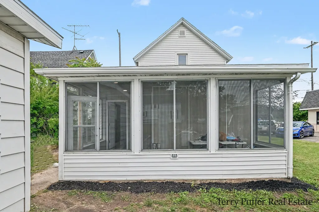 5554 32nd Avenue Hudsonville City MI 49426