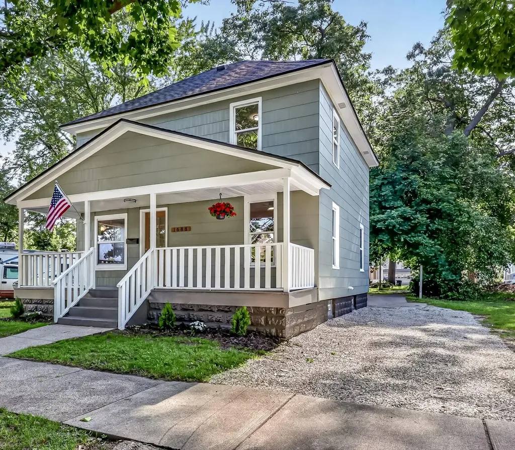 1688 Hoyt Street Muskegon City MI 49442