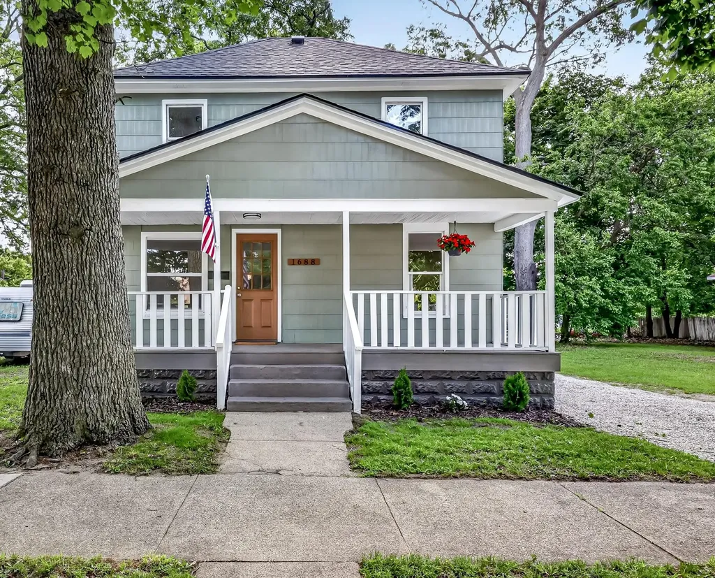 1688 Hoyt Street Muskegon City MI 49442