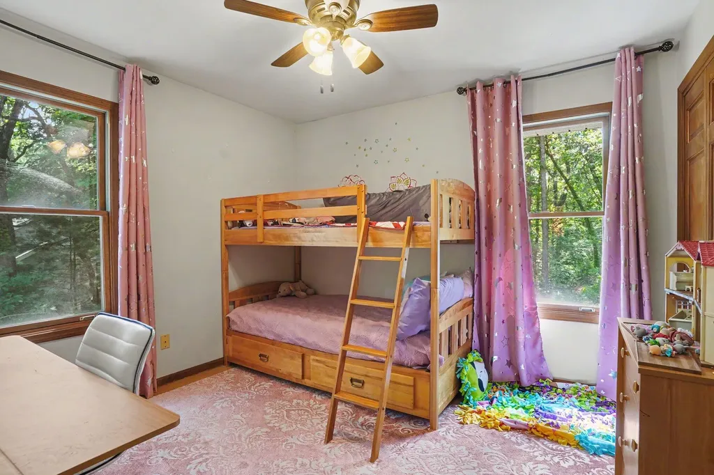 2139 Deerwood Drive Muskegon Charter Township MI 49457