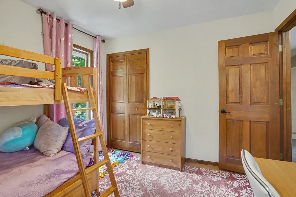 2139 Deerwood Drive Muskegon Charter Township MI 49457
