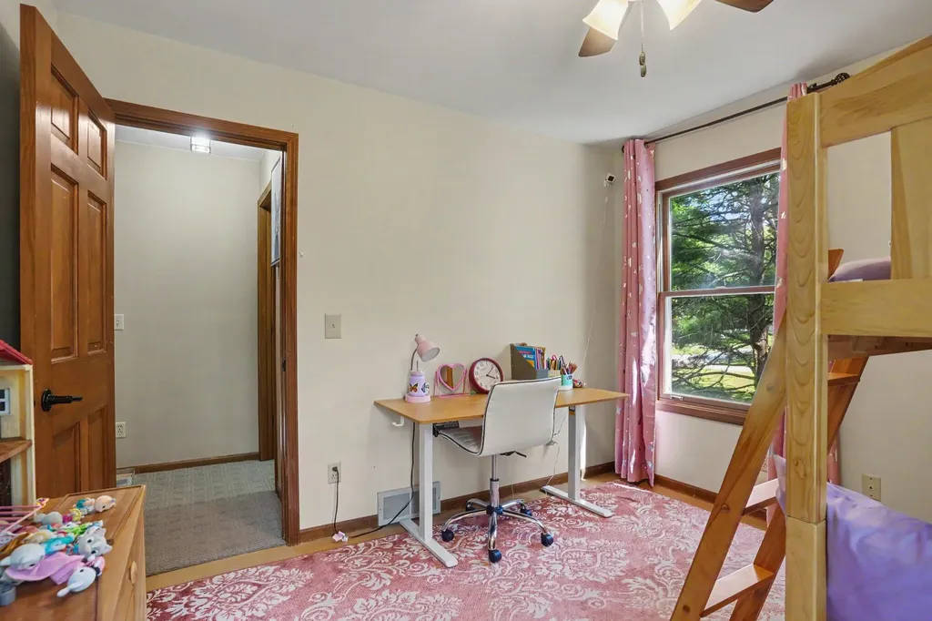2139 Deerwood Drive Muskegon Charter Township MI 49457