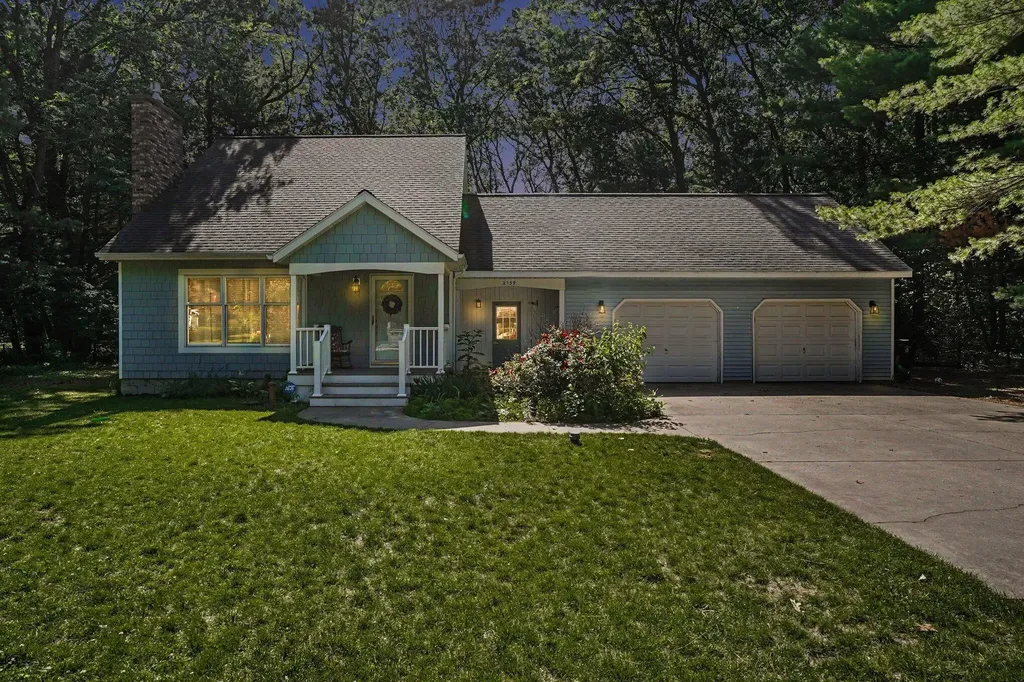 2139 Deerwood Drive Muskegon Charter Township MI 49457