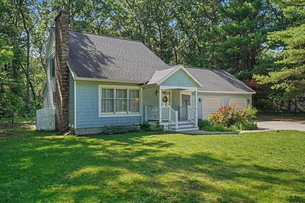 2139 Deerwood Drive Muskegon Charter Township MI 49457