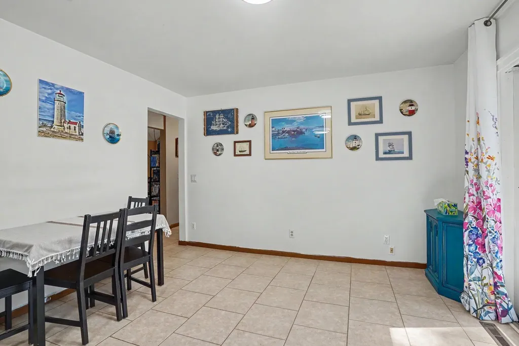 2139 Deerwood Drive Muskegon Charter Township MI 49457