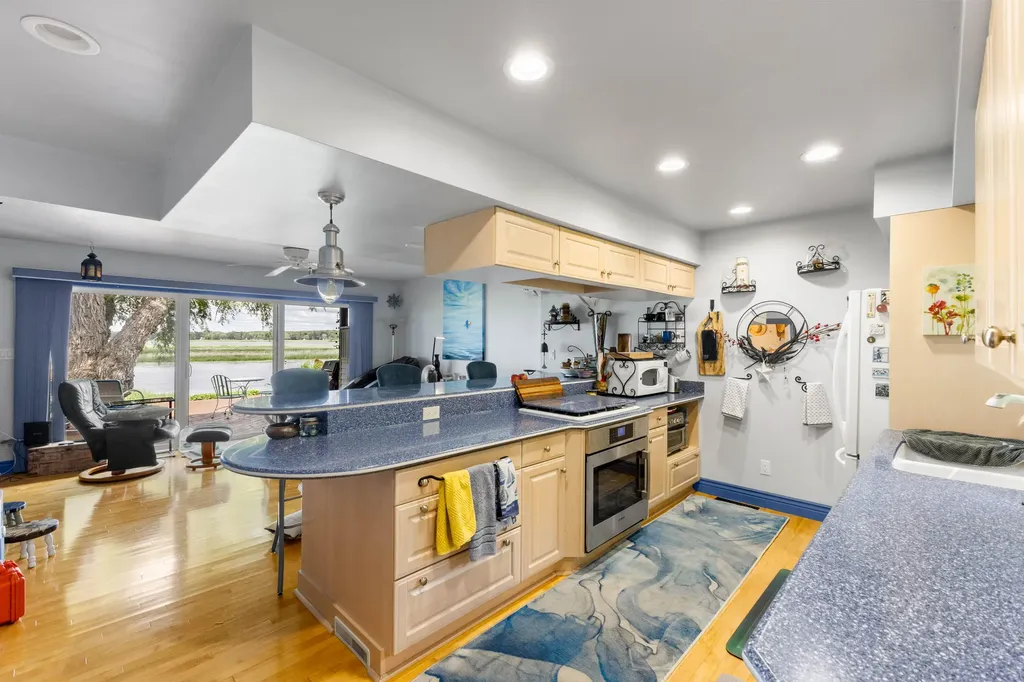 553 Gidley Circle Grand Haven City MI 49417