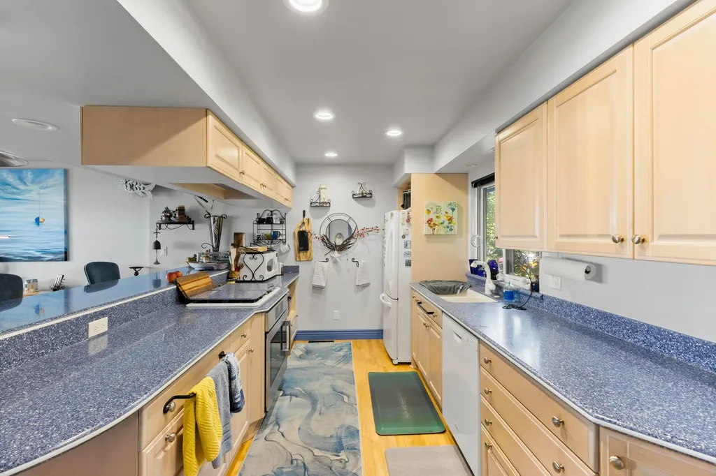 553 Gidley Circle Grand Haven City MI 49417