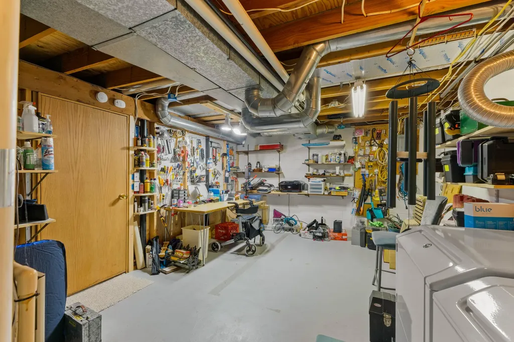 553 Gidley Circle Grand Haven City MI 49417