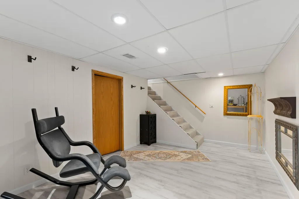 553 Gidley Circle Grand Haven City MI 49417