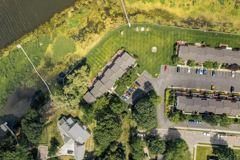 553 Gidley Circle Grand Haven City MI 49417