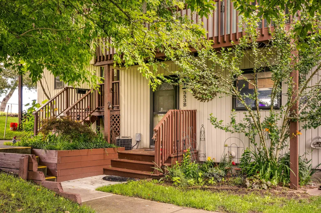 553 Gidley Circle Grand Haven City MI 49417