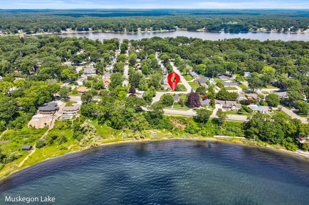 636 Ruddiman Drive North Muskegon City MI 49445