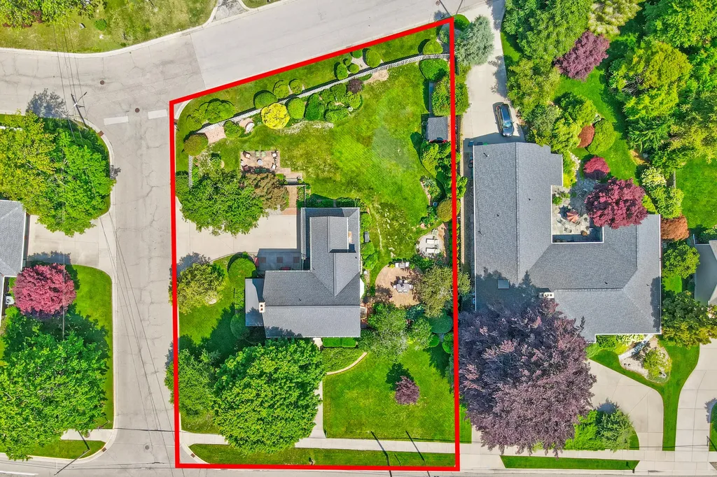 636 Ruddiman Drive North Muskegon City MI 49445
