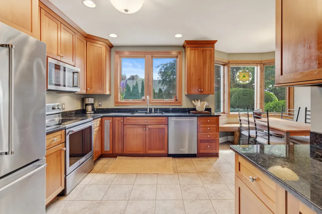 636 Ruddiman Drive North Muskegon City MI 49445