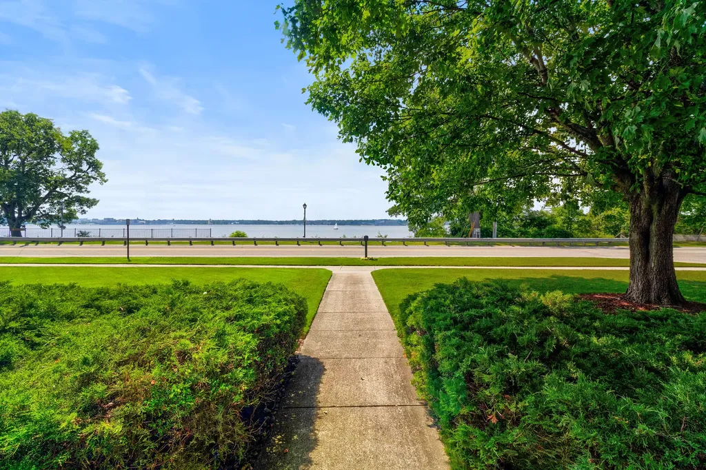 636 Ruddiman Drive North Muskegon City MI 49445