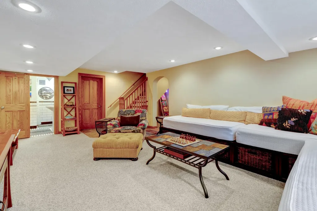 636 Ruddiman Drive North Muskegon City MI 49445