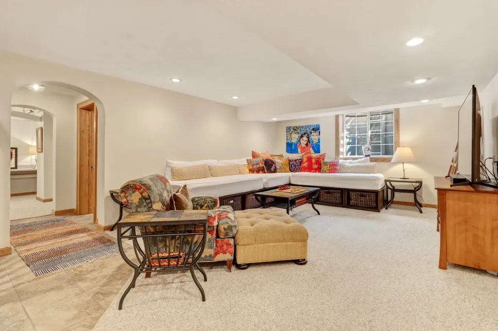 636 Ruddiman Drive North Muskegon City MI 49445