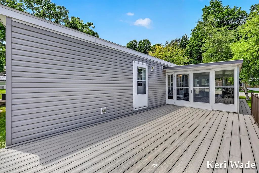 6100 N Beaune Road Hamlin Township MI 49431