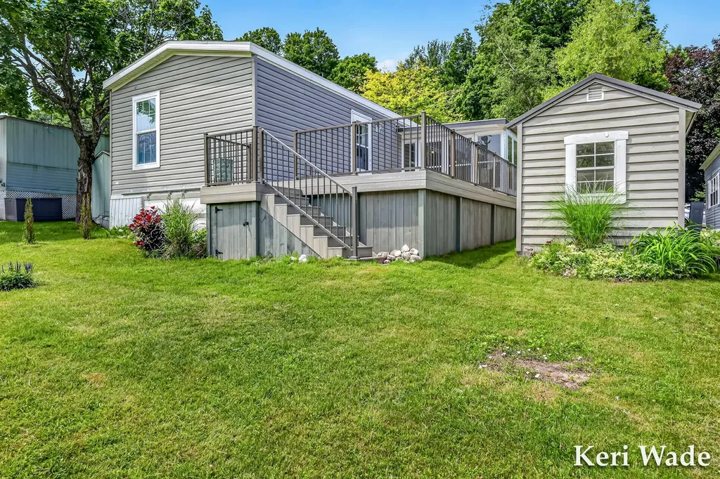 6100 N Beaune Road Hamlin Township MI 49431