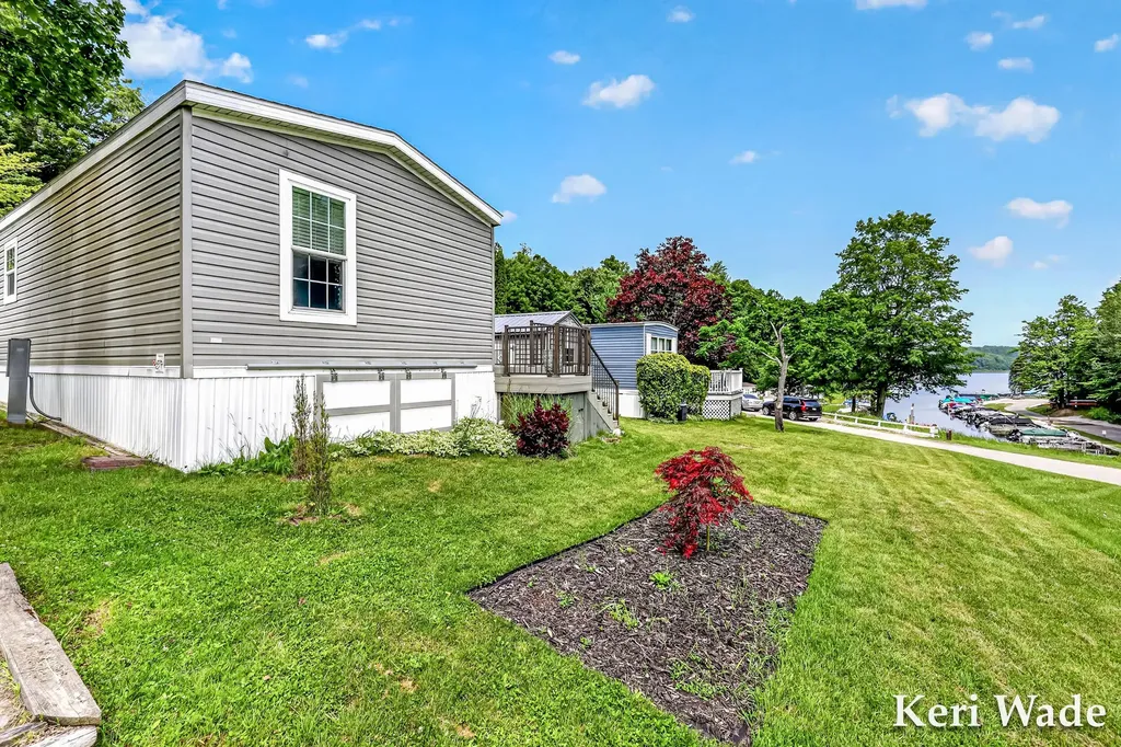 6100 N Beaune Road Hamlin Township MI 49431