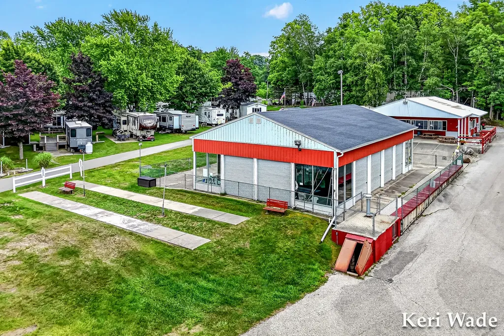 6100 N Beaune Road Hamlin Township MI 49431