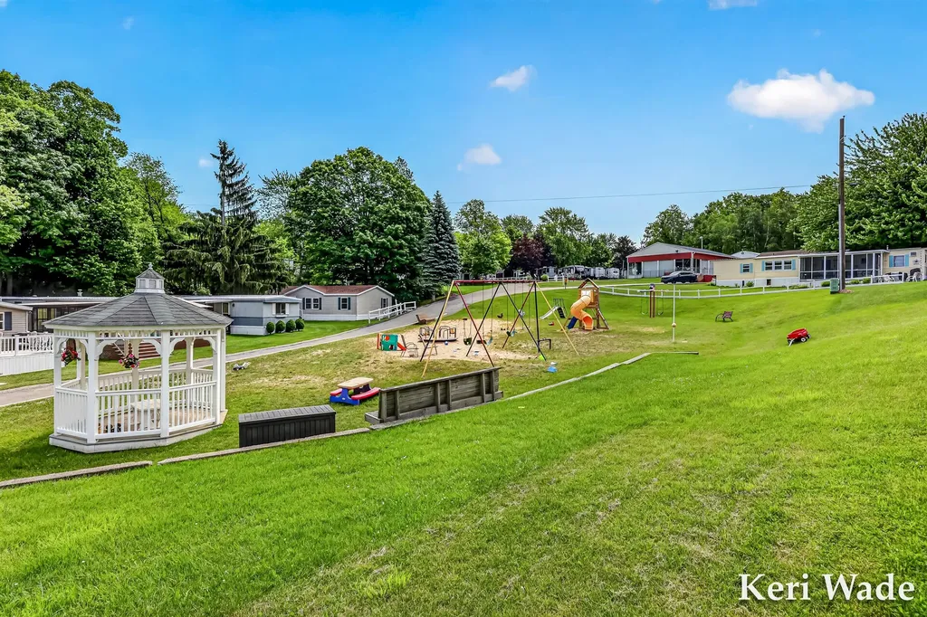 6100 N Beaune Road Hamlin Township MI 49431