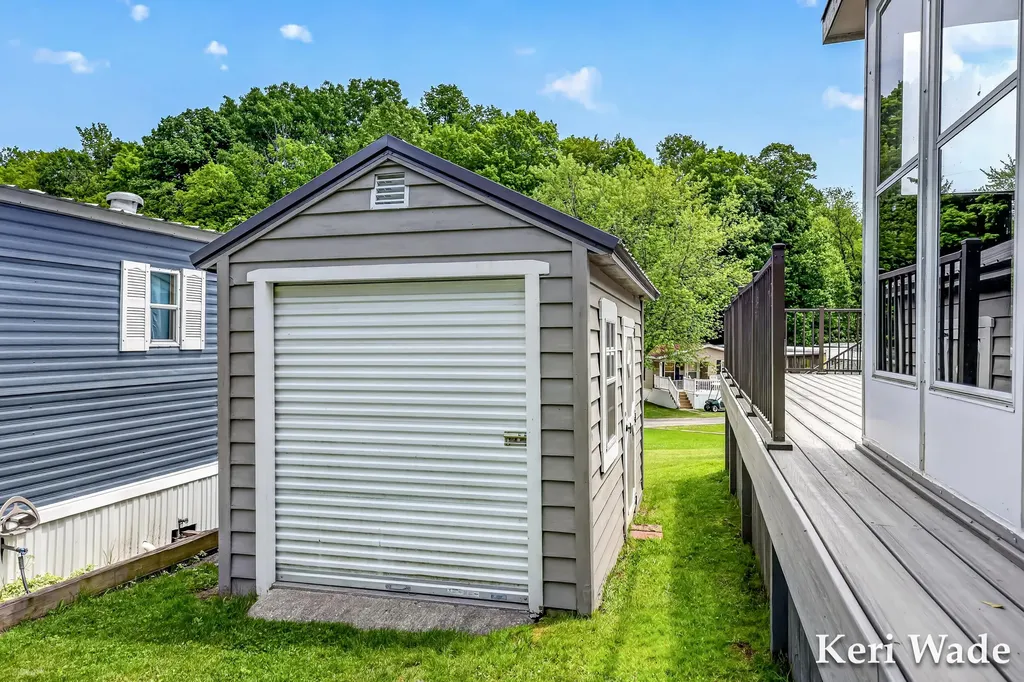 6100 N Beaune Road Hamlin Township MI 49431