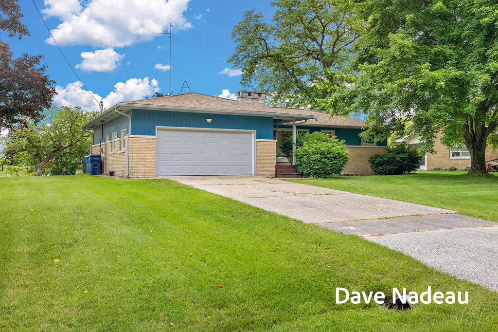17832 Channel View Drive Spring Lake Township MI 49456