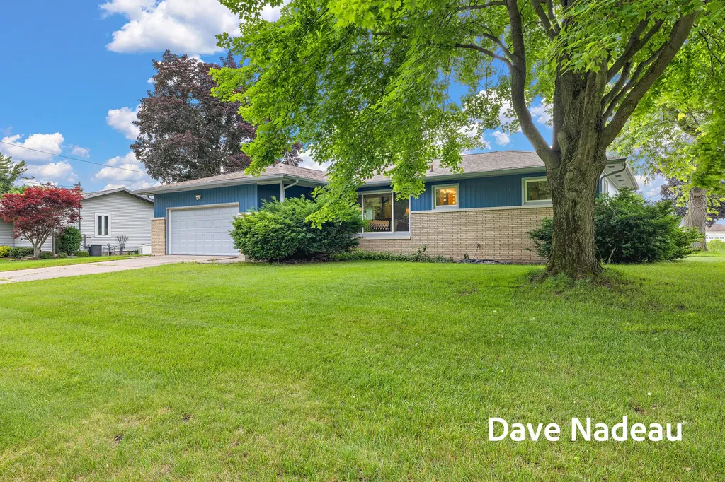 17832 Channel View Drive Spring Lake Township MI 49456