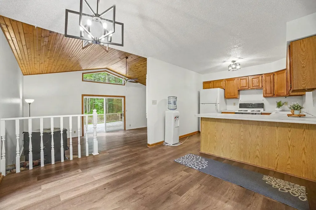 6473 Windwood Drive Fruitport Charter Township MI 49415