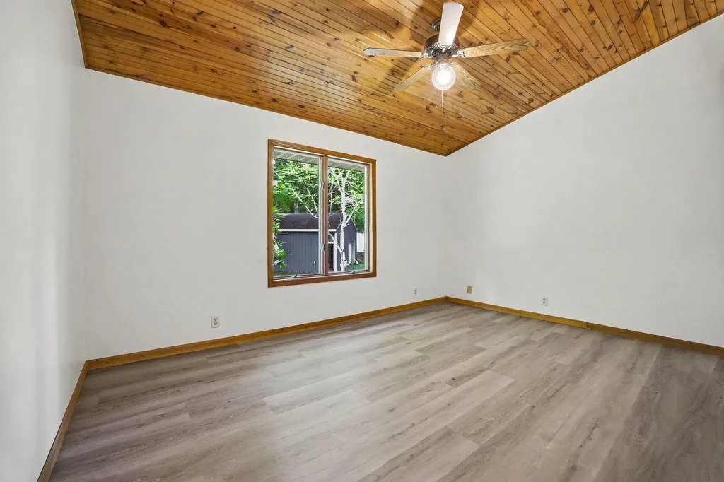6473 Windwood Drive Fruitport Charter Township MI 49415