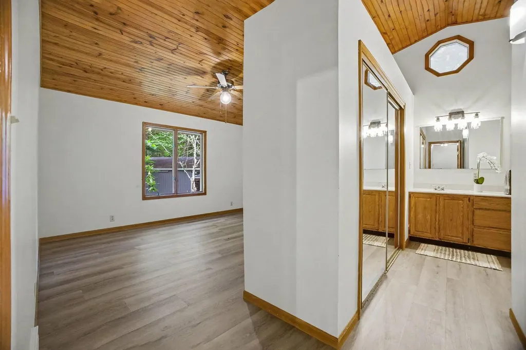 6473 Windwood Drive Fruitport Charter Township MI 49415