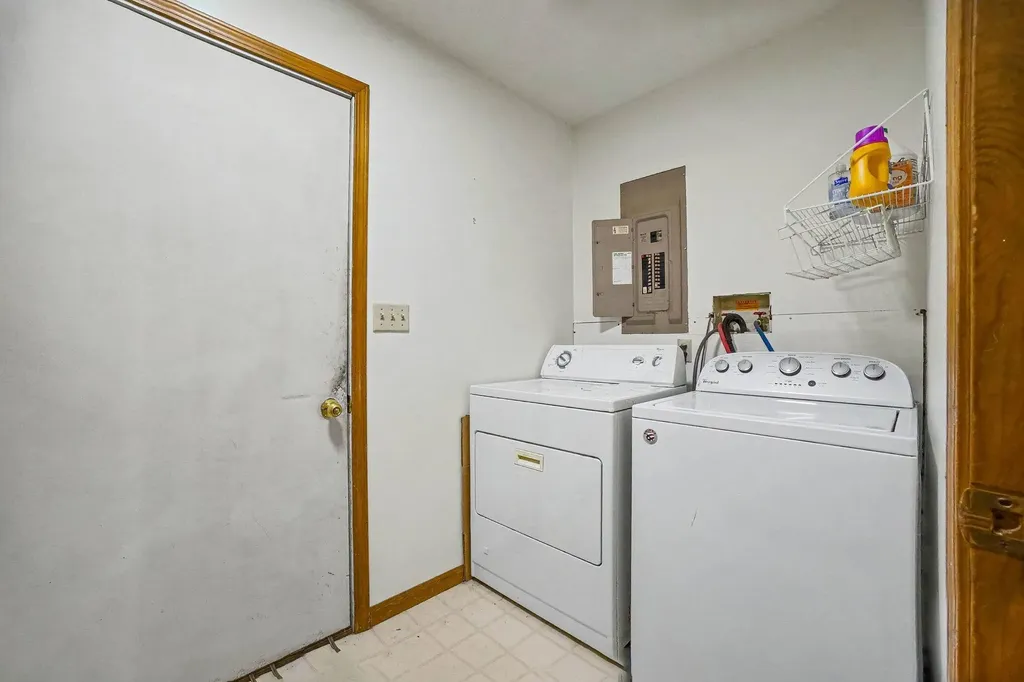 6473 Windwood Drive Fruitport Charter Township MI 49415