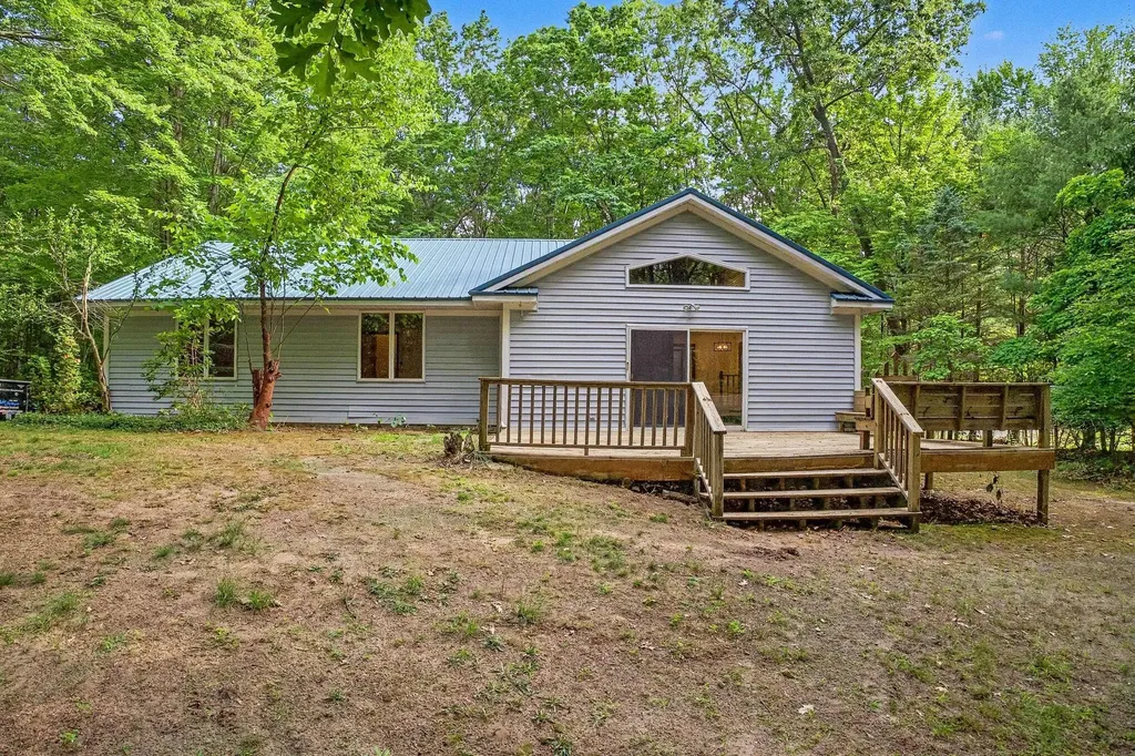 6473 Windwood Drive Fruitport Charter Township MI 49415