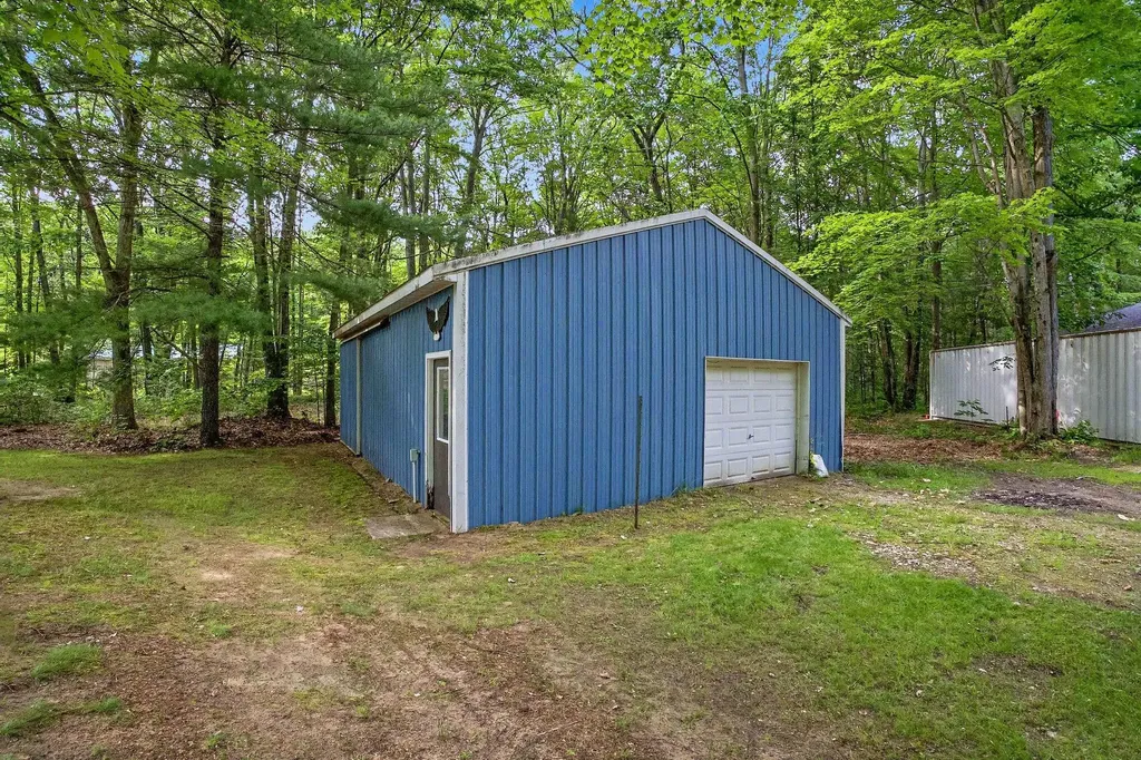6473 Windwood Drive Fruitport Charter Township MI 49415