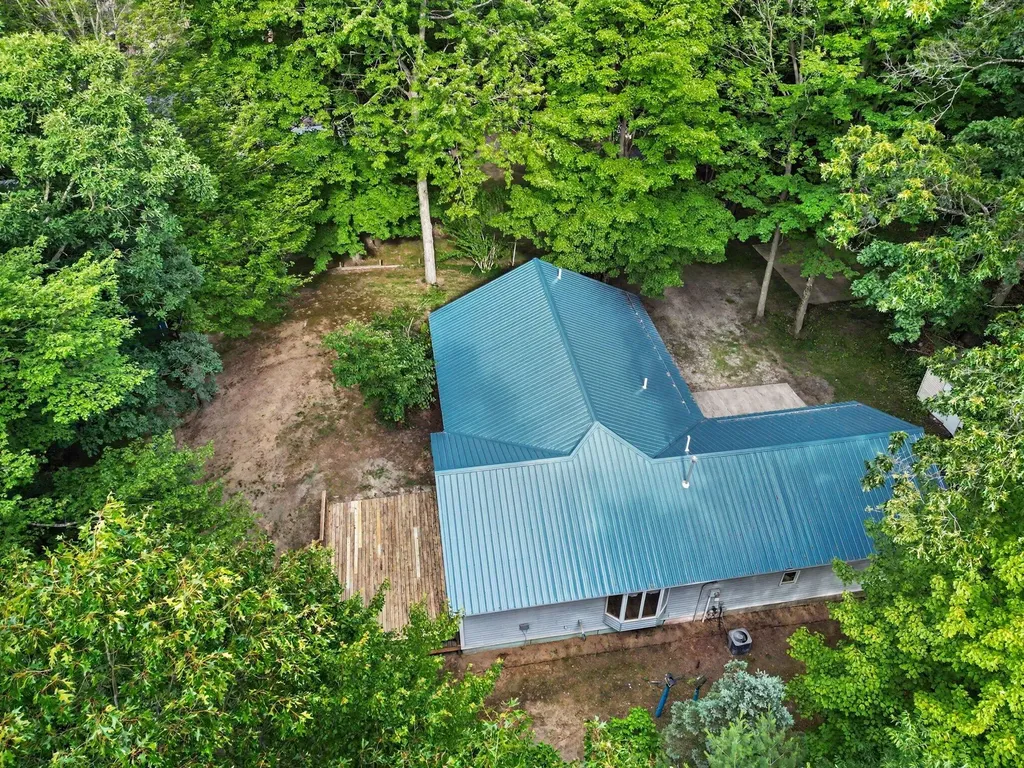 6473 Windwood Drive Fruitport Charter Township MI 49415