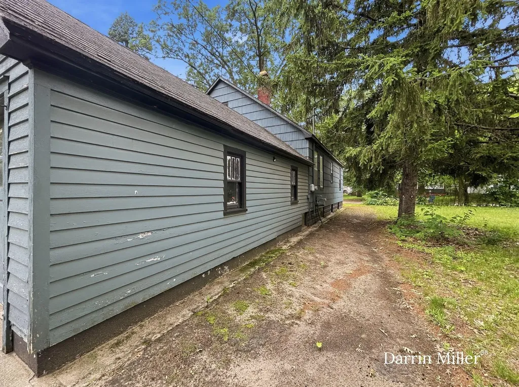 2508 Ninth Street Muskegon Heights City MI 49444