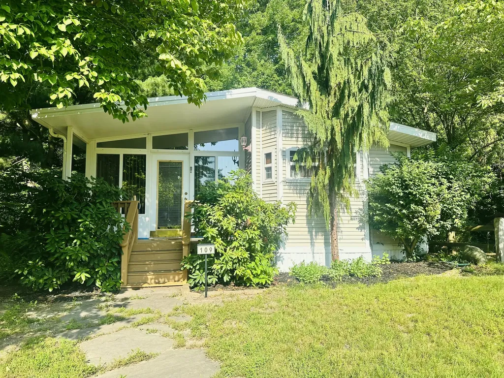 6473 Blue Star Highway Saugatuck Township MI 49453